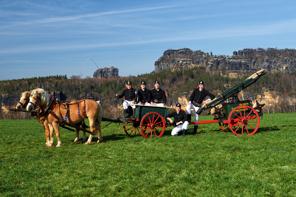 Feuerwehr Uniform Reinhardtsdorf Pferde Schrammsteine